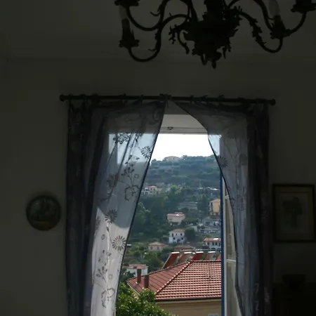 La Casa Di Flora Apartment Sanremo Exterior photo